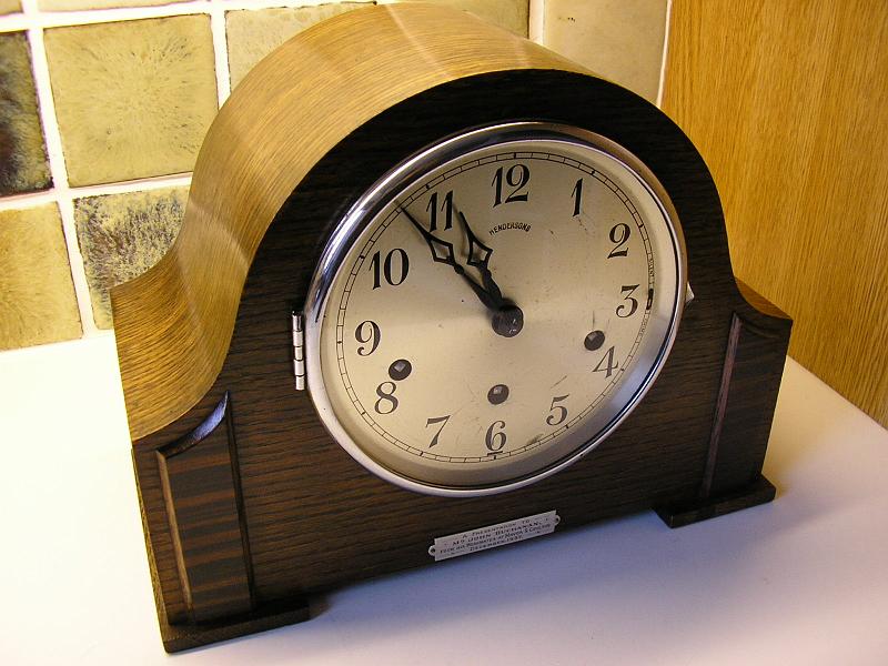 P2070002.JPG - A nice ‘Presentation Clock’. Cleaned & serviced.