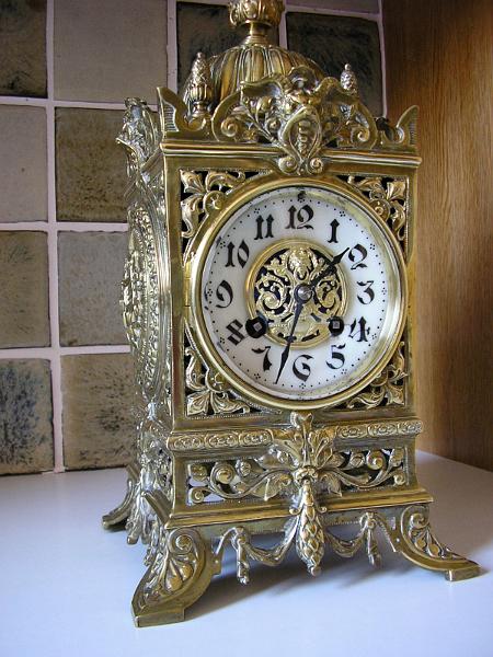 P3100002.JPG - A nice quality timepiece, cast brass, with a standard French Movement. Cleaned & serviced