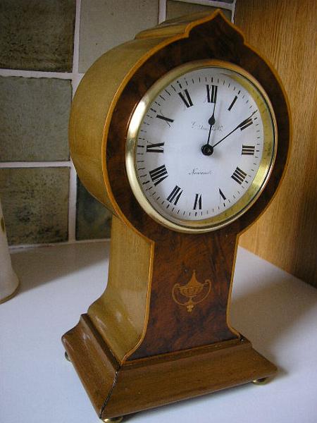 P9160003.JPG - A very pretty 'Balloon Clock' of French origin.  A complete strip, clean and rebuild keeps this clock in daily service.