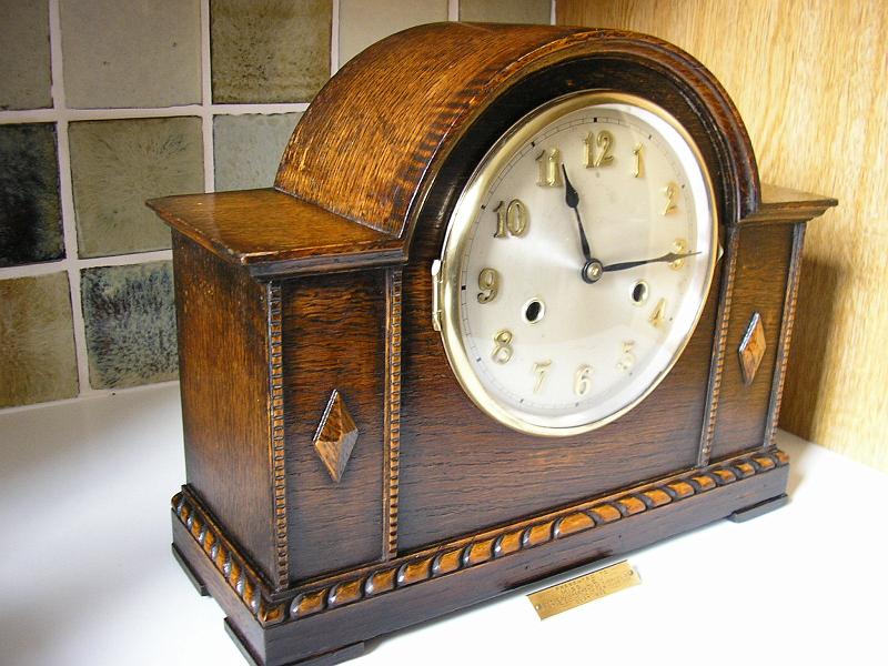 PA070004.JPG - Restored to working order. Presented to a staff member of Harrod’s in 1934.