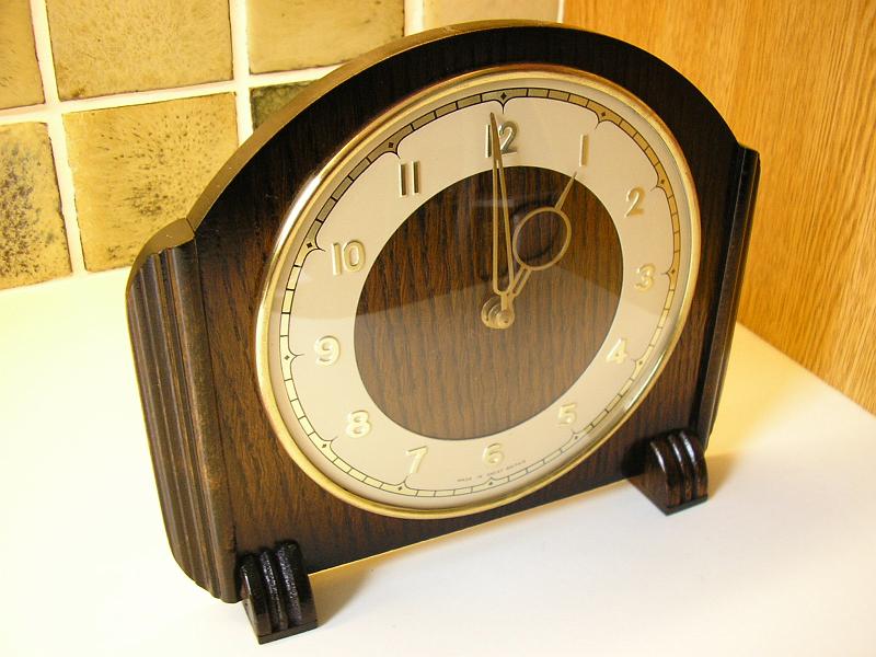 PA170001.JPG - Model ‘Woodgrove’ by Smiths. Cleaned & serviced.