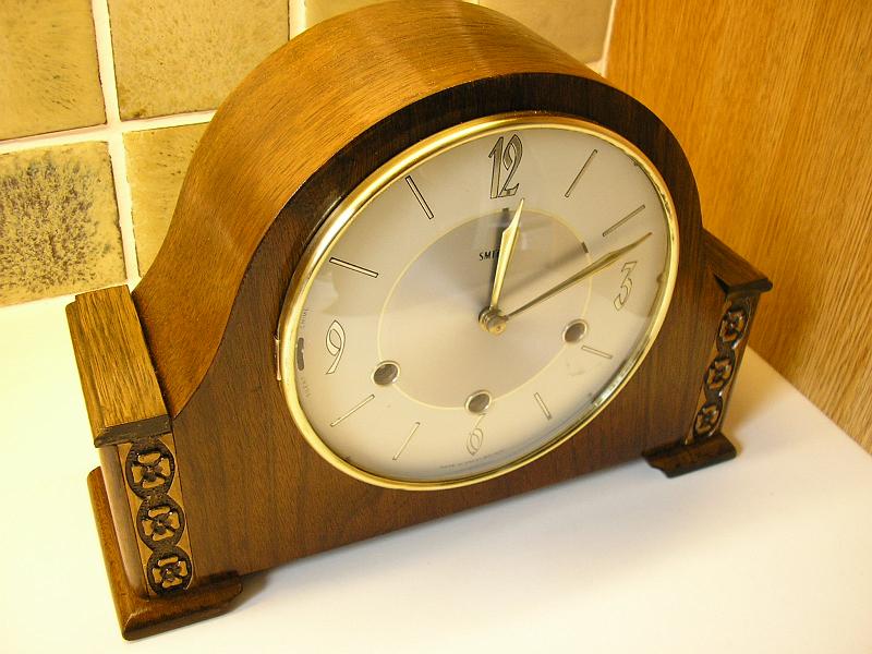 PB260002.JPG - Model ‘Paris’ from Smiths. Cleaned & serviced.