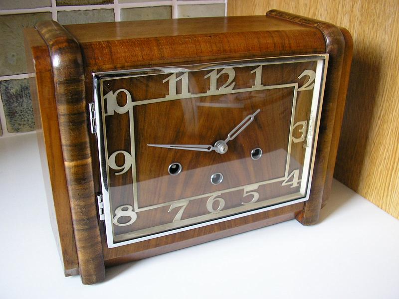 P3310003.JPG - Art Deco from Germany. Cleaned & serviced back to working order.